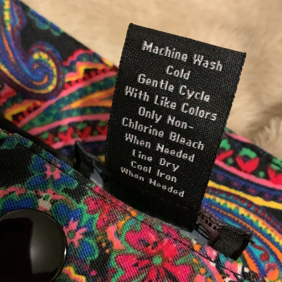 Attyre New York Paisley Multicolor Pants in Size 6 - Picture 8 of 8